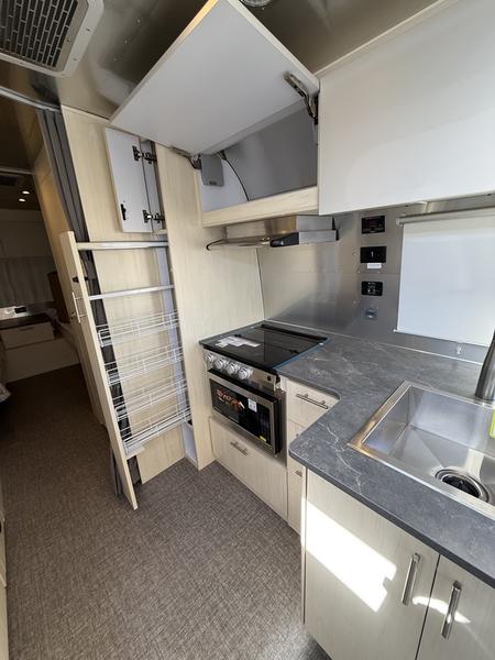 2026 Airstream Flying Cloud® 25FB inventory photo 9 of 10 at Airstream El Paso