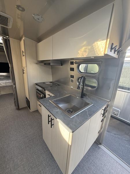 2026 Airstream Midnight Flamingo Flying Cloud® 27FB inventory photo 11 of 19 at Airstream El Paso