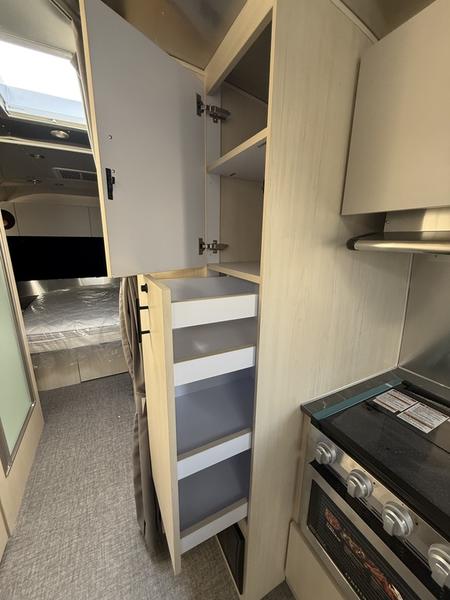 2026 Airstream Midnight Flamingo Flying Cloud® 27FB inventory photo 13 of 19 at Airstream El Paso