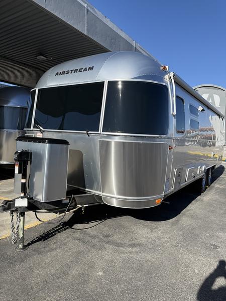 2026 Airstream International 28RB inventory photo 2 of 19 at Airstream El Paso