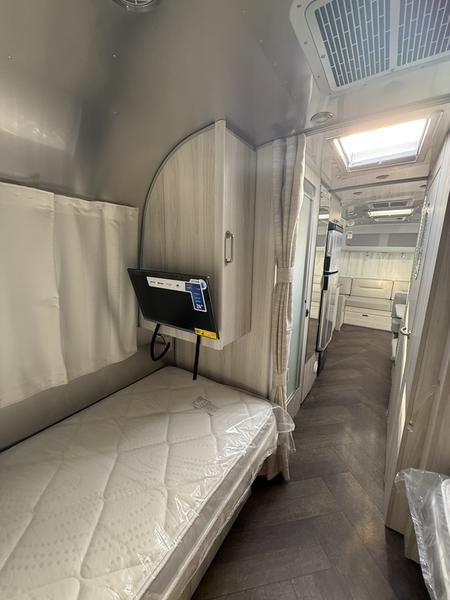 2026 Airstream International 28RB inventory photo 18 of 19 at Airstream El Paso