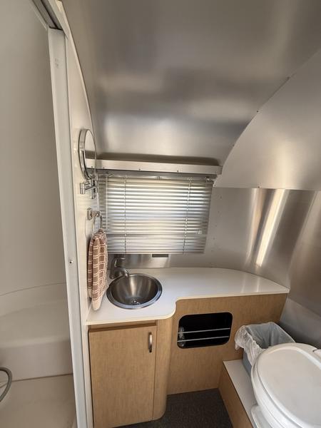 2015 Airstream Sport 22FB inventory photo 7 of 19 at Airstream El Paso