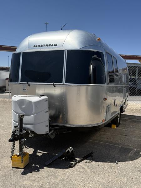 2015 Airstream Sport 22FB inventory photo 18 of 19 at Airstream El Paso