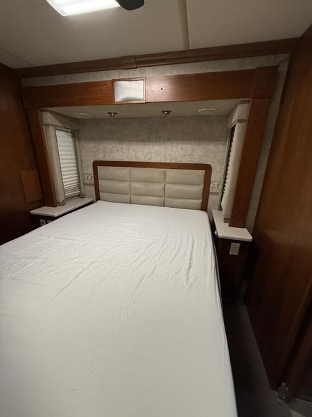 2006 Fleetwood Revolution LE 40E inventory photo 10 of 12 at Airstream El Paso