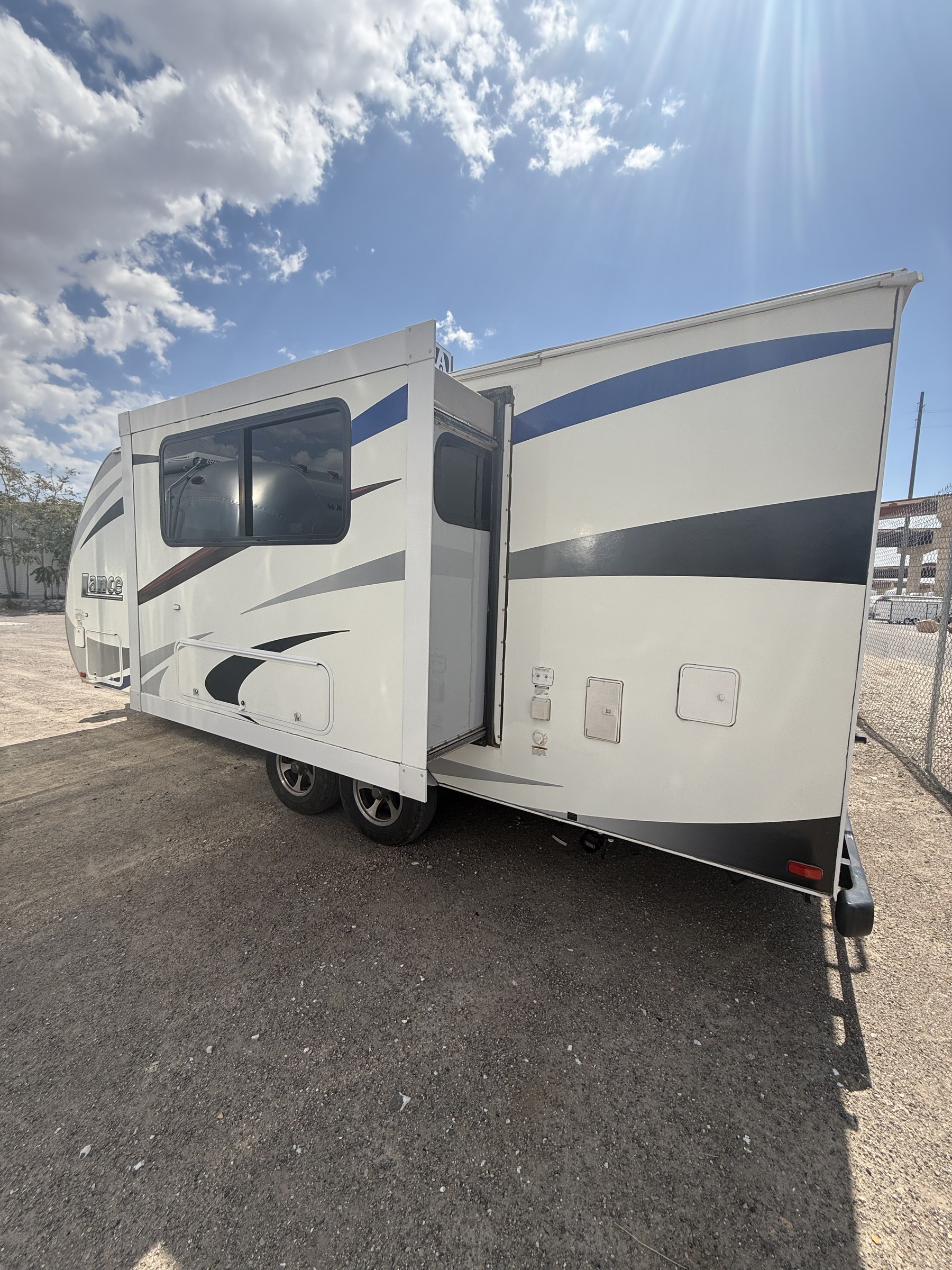 2015 LANCE M-1995 inventory photo 5 of 13 at Airstream El Paso