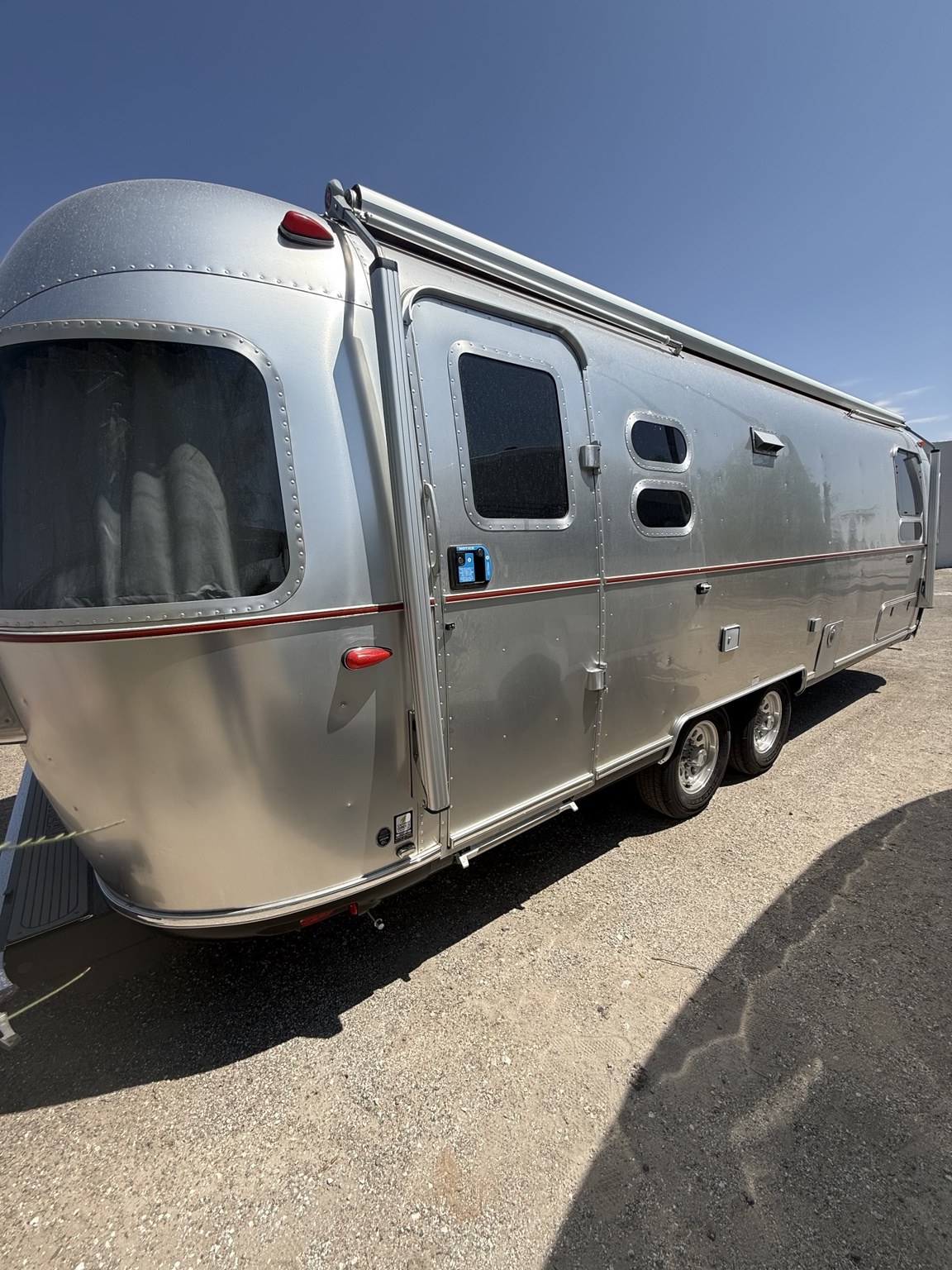 2027 Airstream Stetson/6666 27FB Twin inventory photo 4 of 12 at Airstream El Paso