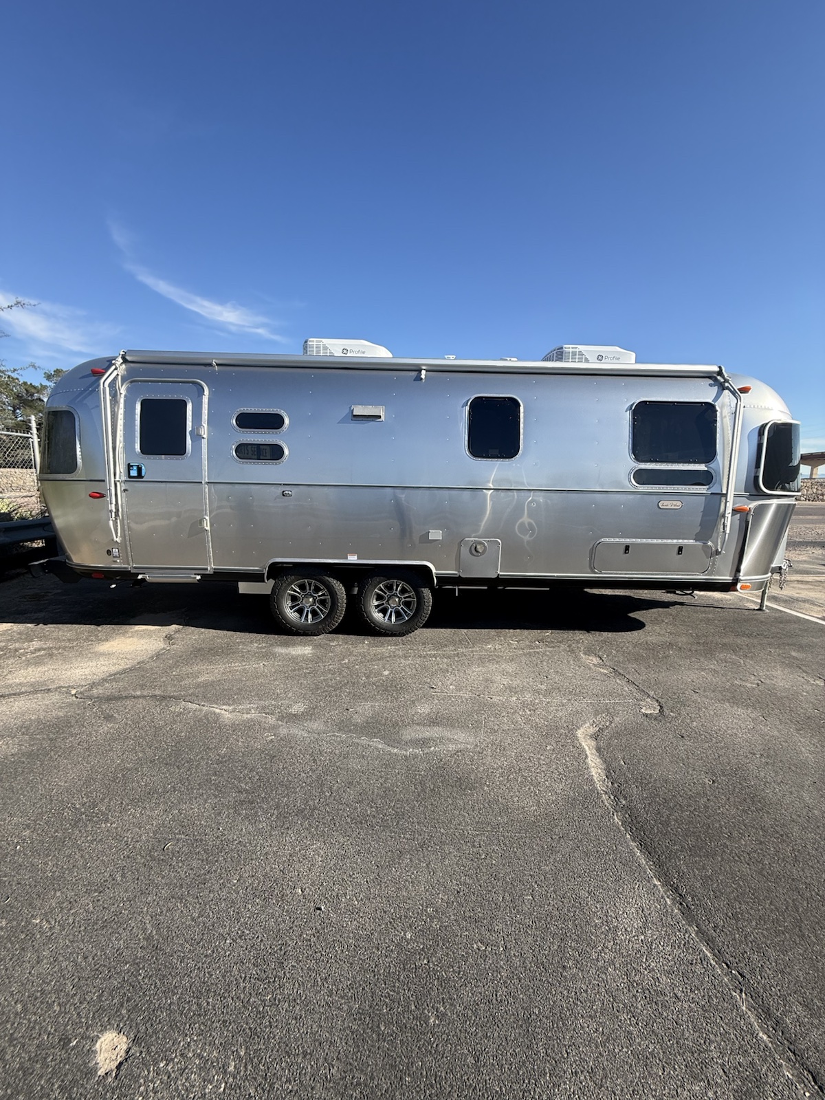 2027 Airstream Trade Wind 27FB Twin inventory photo 3 of 23 at Airstream El Paso