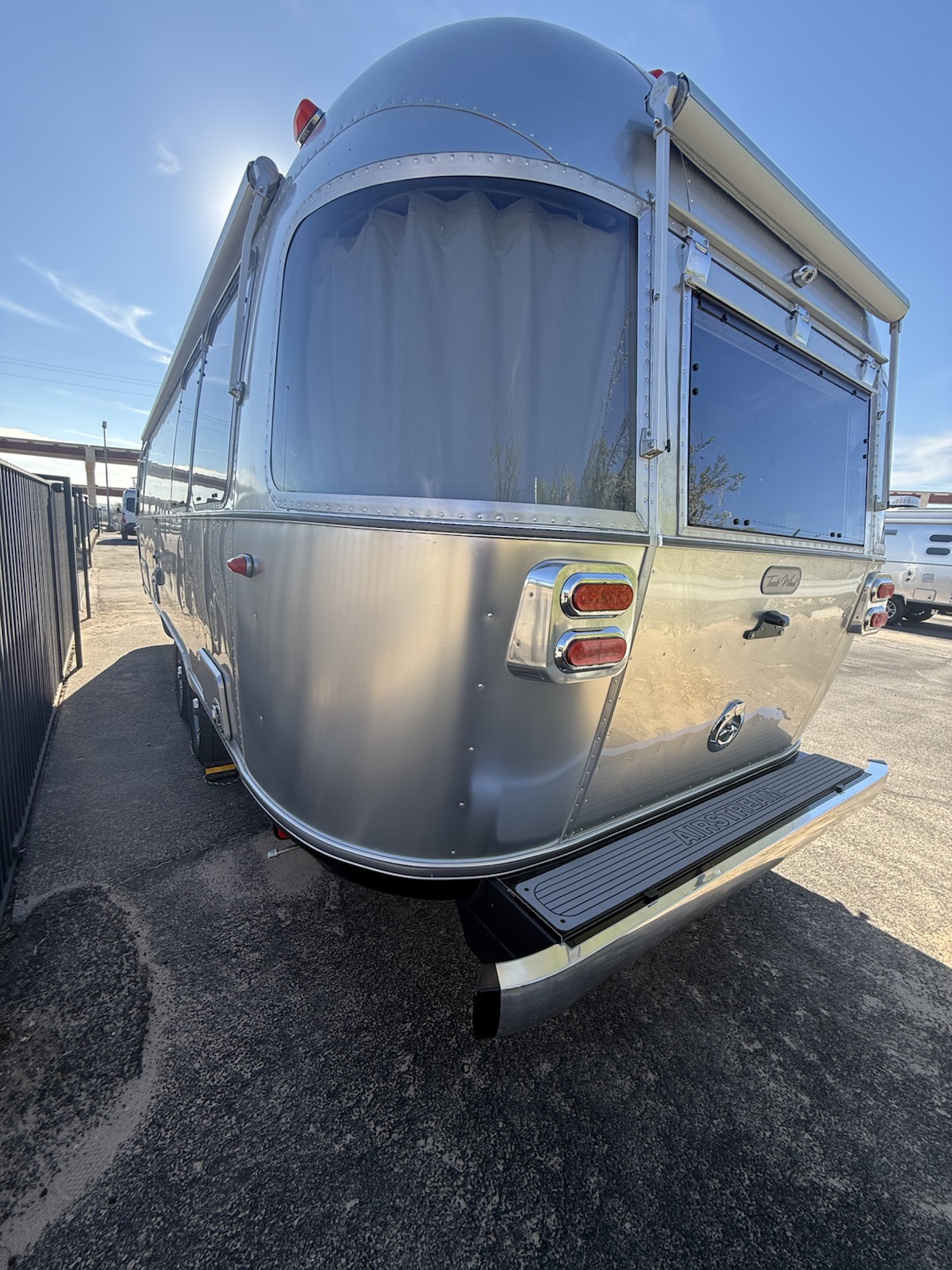 2027 Airstream Trade Wind 27FB Twin inventory photo 6 of 23 at Airstream El Paso
